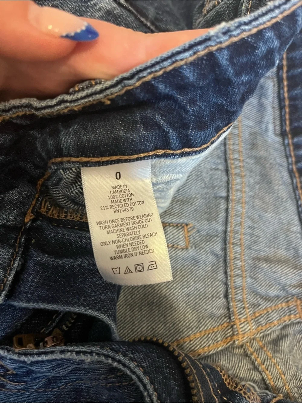 Aeropostale Dark Blue woman’s baggy short ripped jeans shorts
